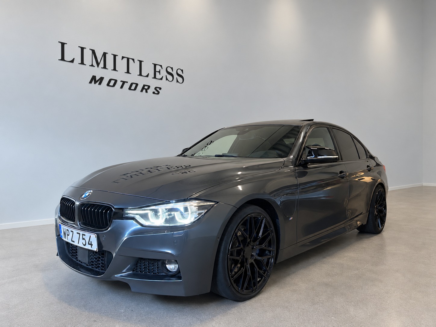 BMW 330e iPerformance